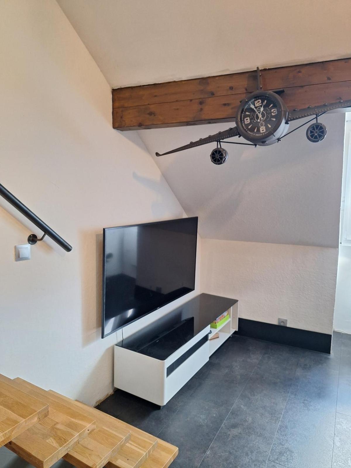 Chez Eric - L'Atypique Apartment Румии Екстериор снимка