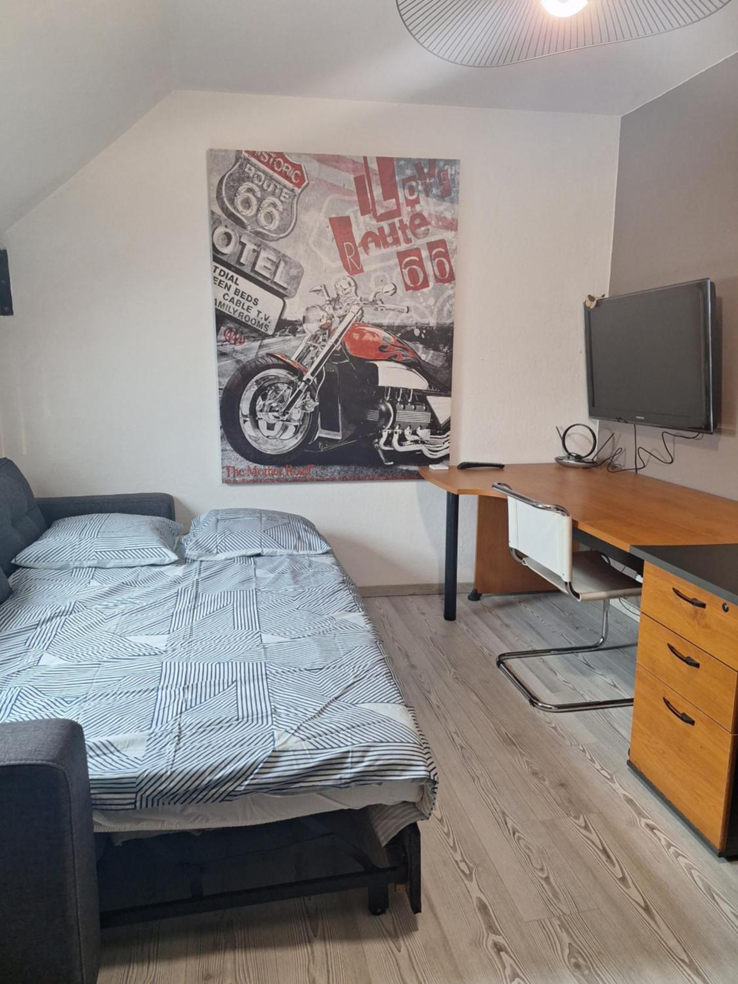 Chez Eric - L'Atypique Apartment Румии Екстериор снимка
