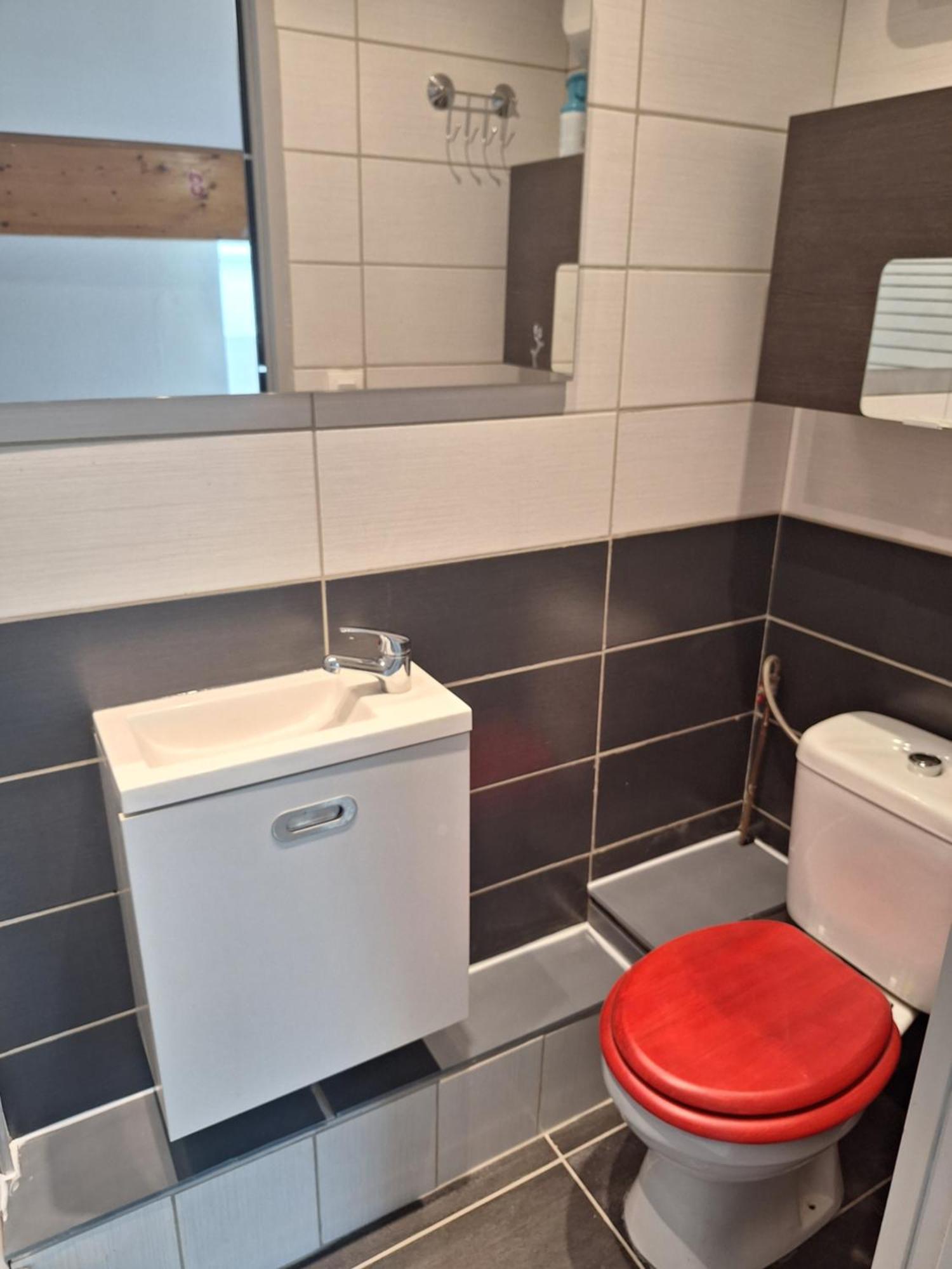 Chez Eric - L'Atypique Apartment Румии Екстериор снимка